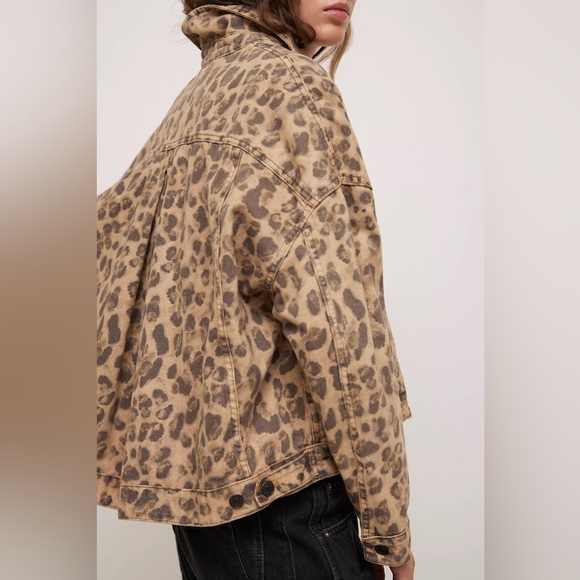 NWT We The Free By Free People Opal Swing Printed Denim Jacket Leopard Size L - Picture 5 of 8
